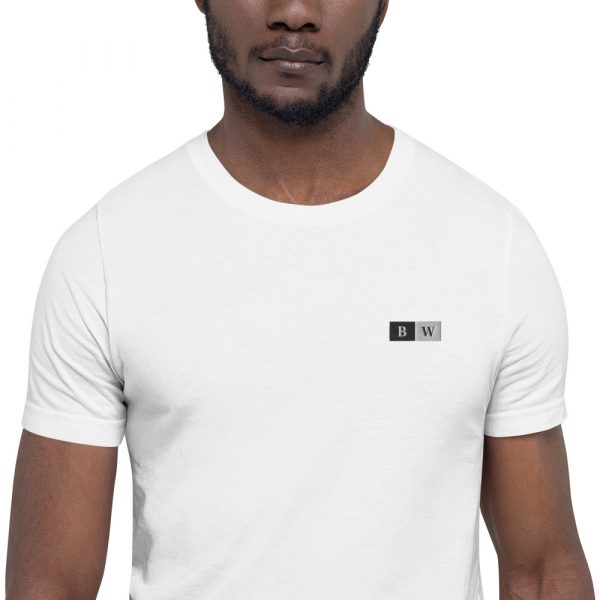 T-shirt Confortable et Élégant Homme "B&W" Blanc Écusson – Image 2